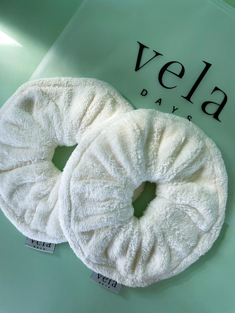 Vela Days Cleansing Bands Beauty Tools Gift Guide Christmas 2022