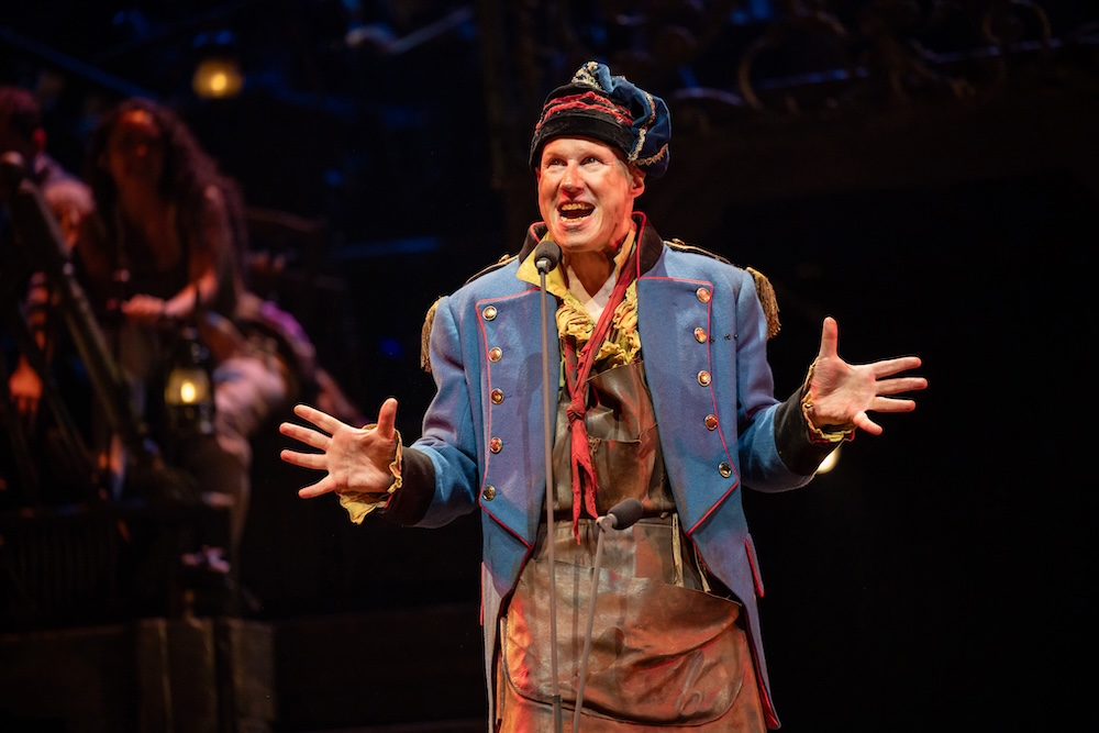 Think you've seen Les Miserables? You've never seen it like this 3 LES MISERABLES THE ARENA SPECTACULAR Sydney 2025 Matt Lucas Photo credit Daniel Boud