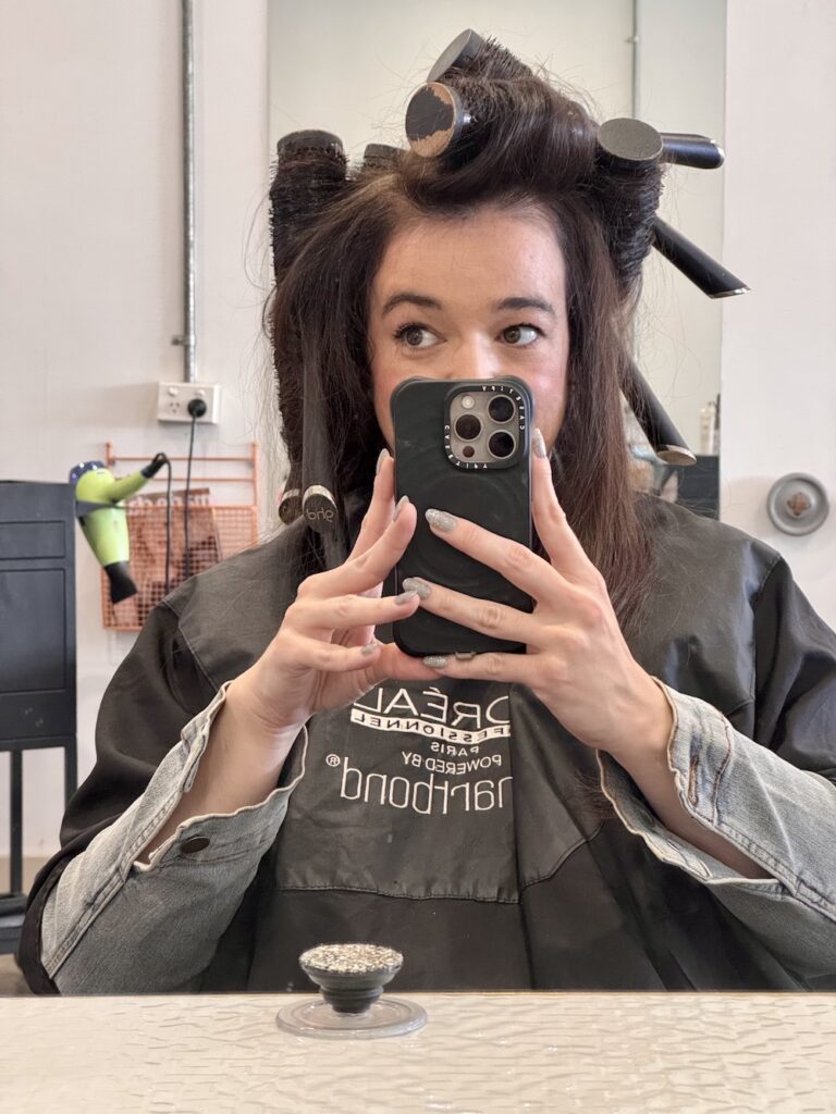 The retro hair revival: why old-school glam is back in style 2 Brush blowwave