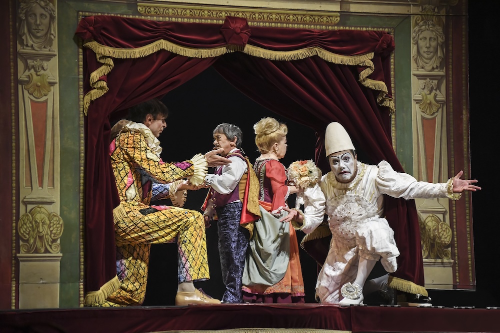 Cirque du Soleil's Corteo floats into Brisbane this month 1 71 CORTEO AAA 4838 AldoArguello 2024 operaroulette theater