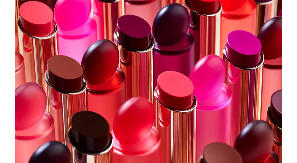 Lip oils are having a moment and Rare Beauty has cracked the code 7 Article 840122910043 Rare Beauty Soft Pinch Lip Oil Stick LifeStyle 0cfe7826918f34391c93677b69230a5a732c340d 1780917187703 1